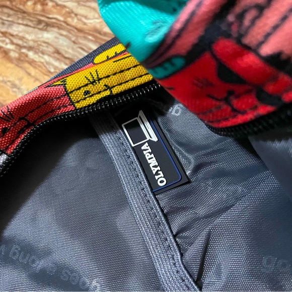 Olympia USA PRINCETON 18” Student Backpack with Multicolor Cat Pattern - Picture 6 of 7